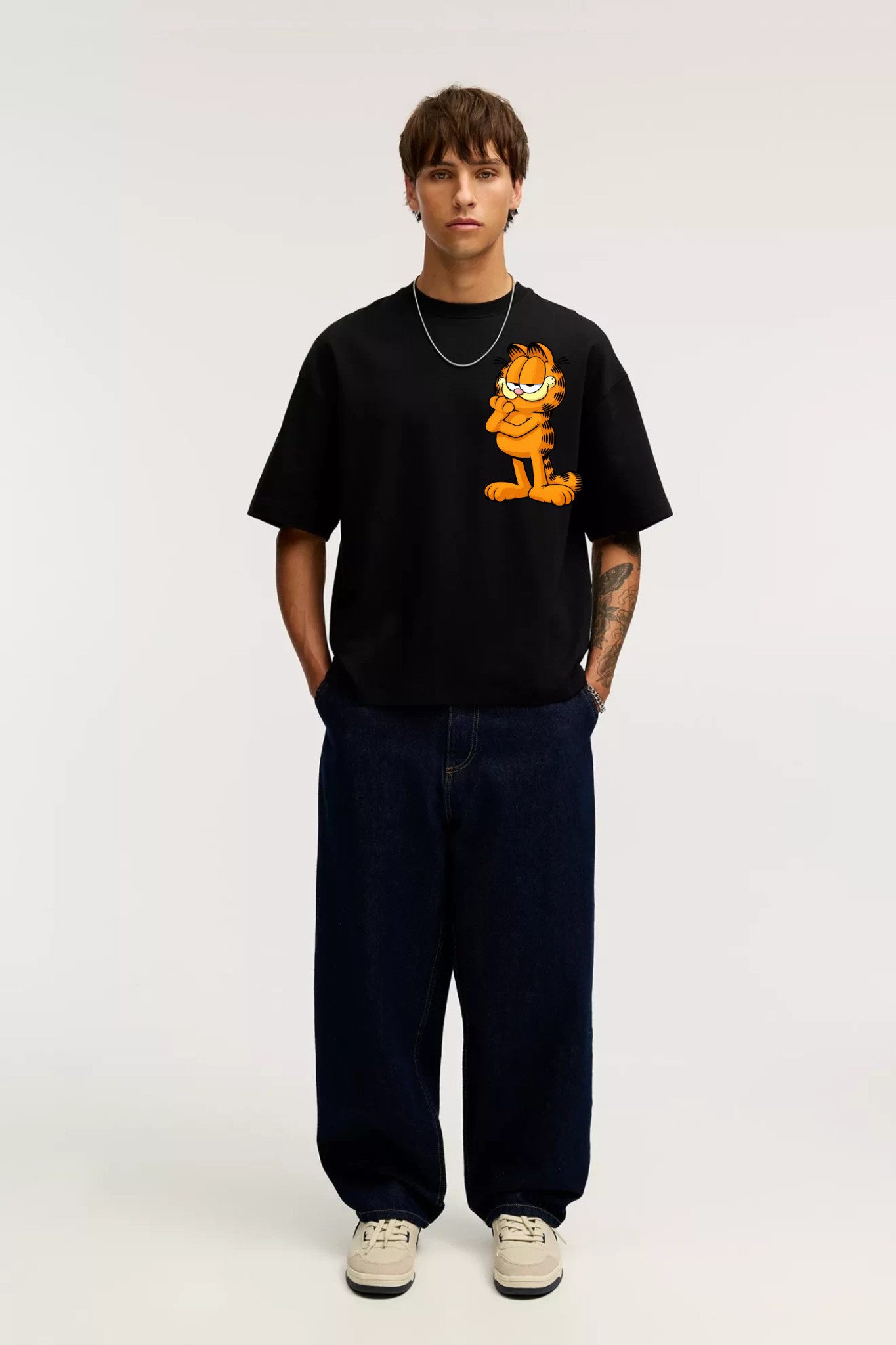 ONTOP Lifestyle Garfield Printed Black Premium T-Shirt - Image 2